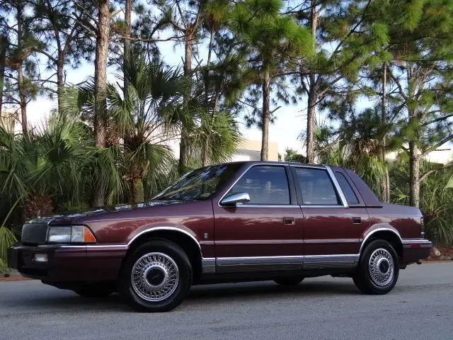Chrysler Le Baron 3 поколение, седан (01.1990 - 01.1994)